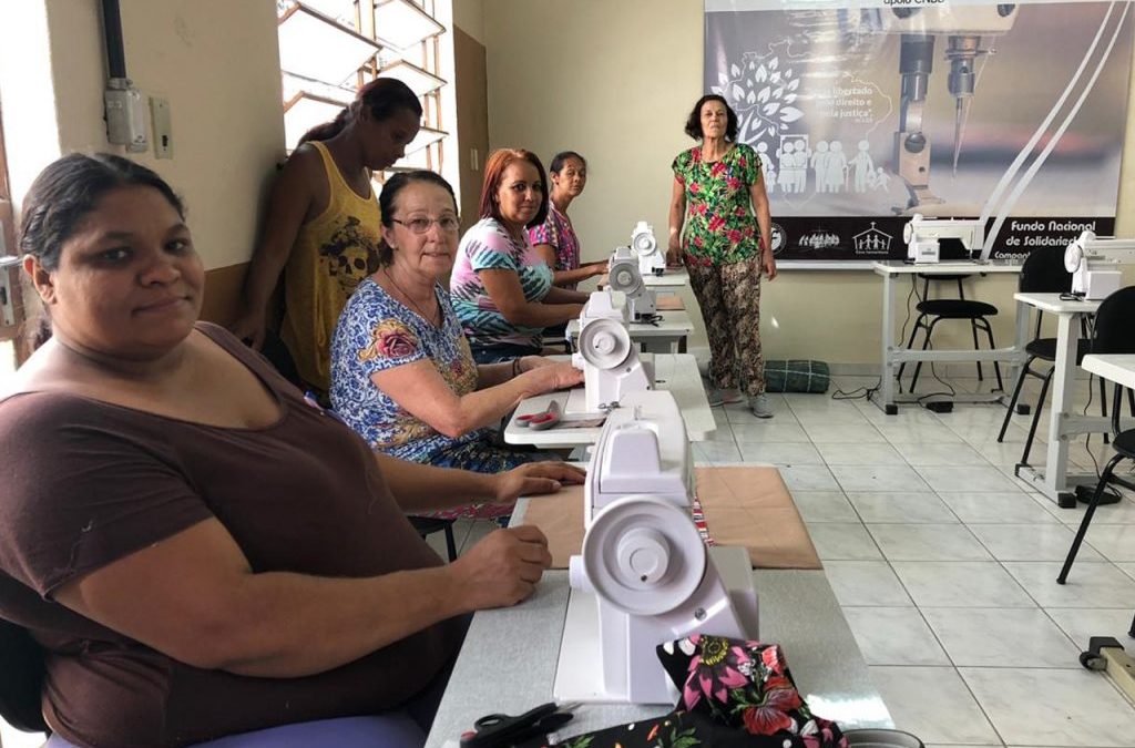 Casa Samaritana da início ao Projeto Costurando Vida e Arte